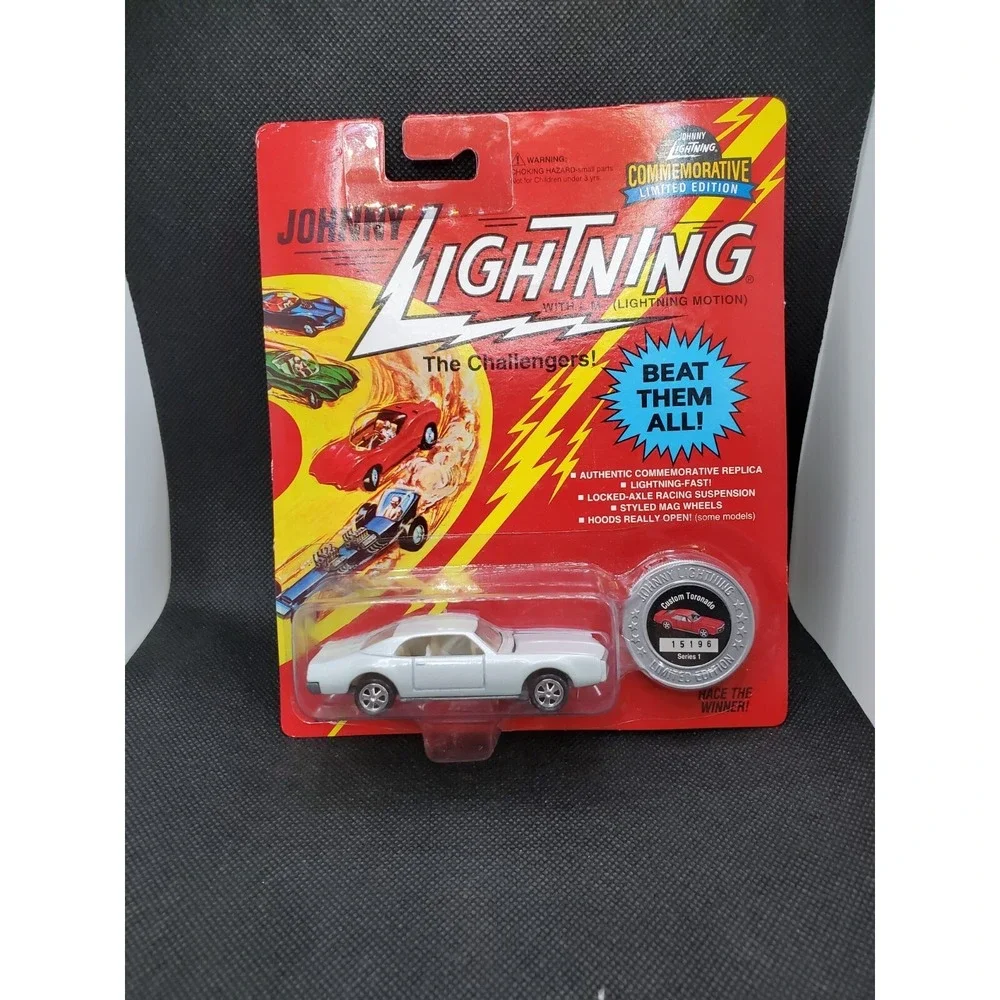 Johnny Lightning Oldsmobile Custom Toronado Ltd. Ed. 1995 The Challengers